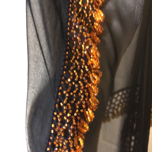 Beaded Shaw - Picture 5 of 7